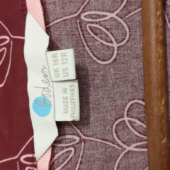 Boden Burgundy shirt dress with pink 💕🌷 print - Picture 4 of 5